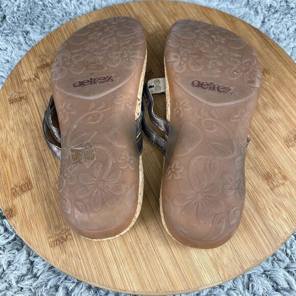 Aetrex Taylor Sandals Bronze Metallic Cork Thong Flip Flop Women's 8.5 - Picture 5 of 8